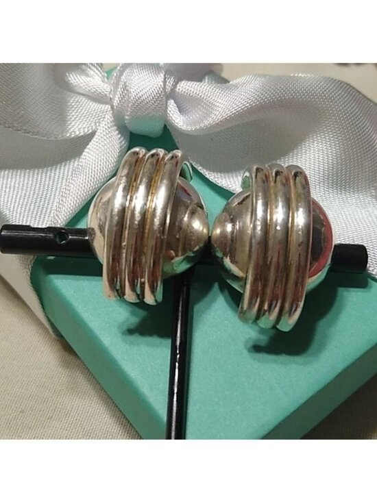 TC-47 Taxco Artisan Jewelry - Vintage Signed Sterling Silver Taxco TC-47 Mexican Artisan made Clip-On Earrings